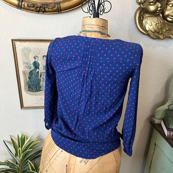 Talbots Blue Pink Polka Dot V Neck Blouse sz XS Career - Picture 6 of 10